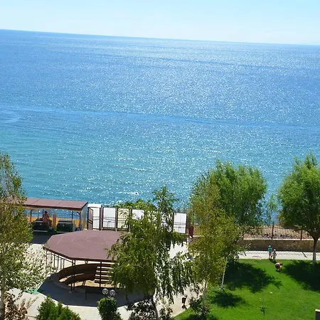 Single Private In Marina View Fort Beach شقة *