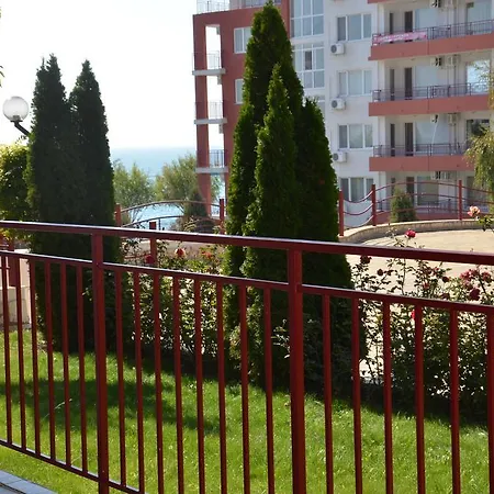 Single Private In Marina View Fort Beach Apartamento Sveti Vlas