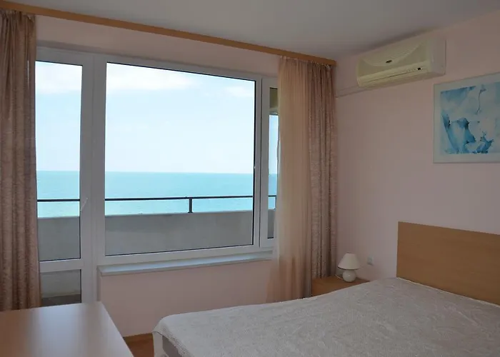 Single Private In Marina View Fort Beach Apartamento Sveti Vlas