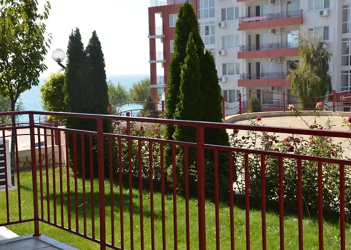 Single Private In Marina View Fort Beach Apartamento Sveti Vlas